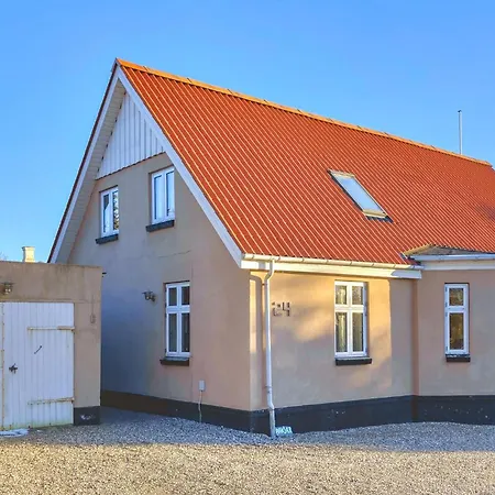 3 Bedroom Cozy In Casa vacanze