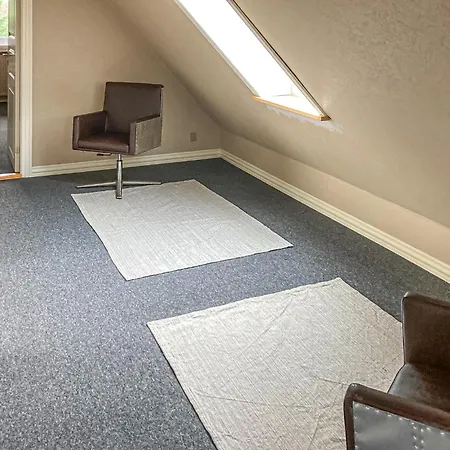 בית נופש 3 Bedroom Cozy In *